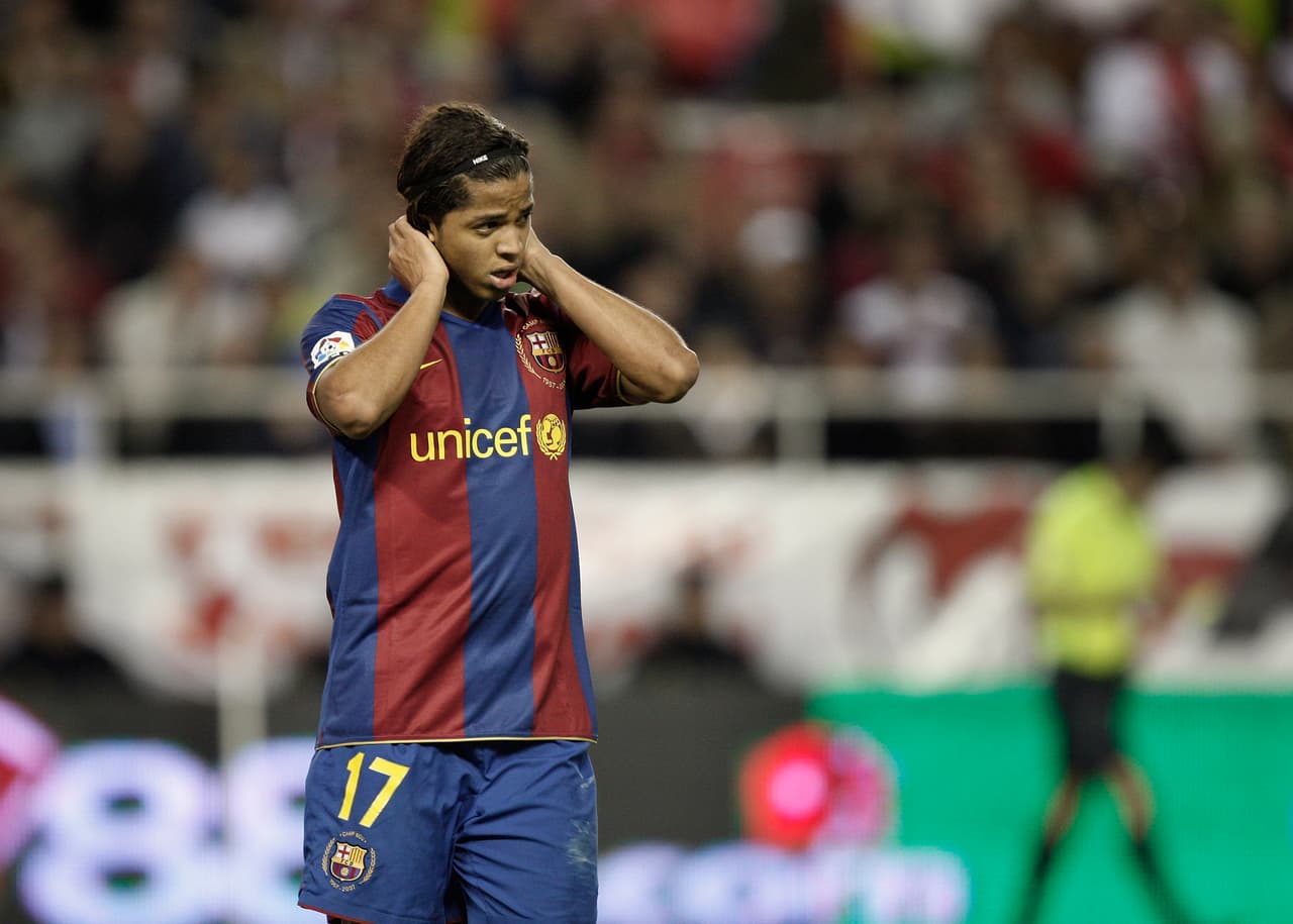 Solo una temporada duró la etapa de Gio como jugador de la escuadra catalana, que en ese entonces dirigía Frank Rijaard, quien en marzo fue reemplazado por Pep Guardiola.