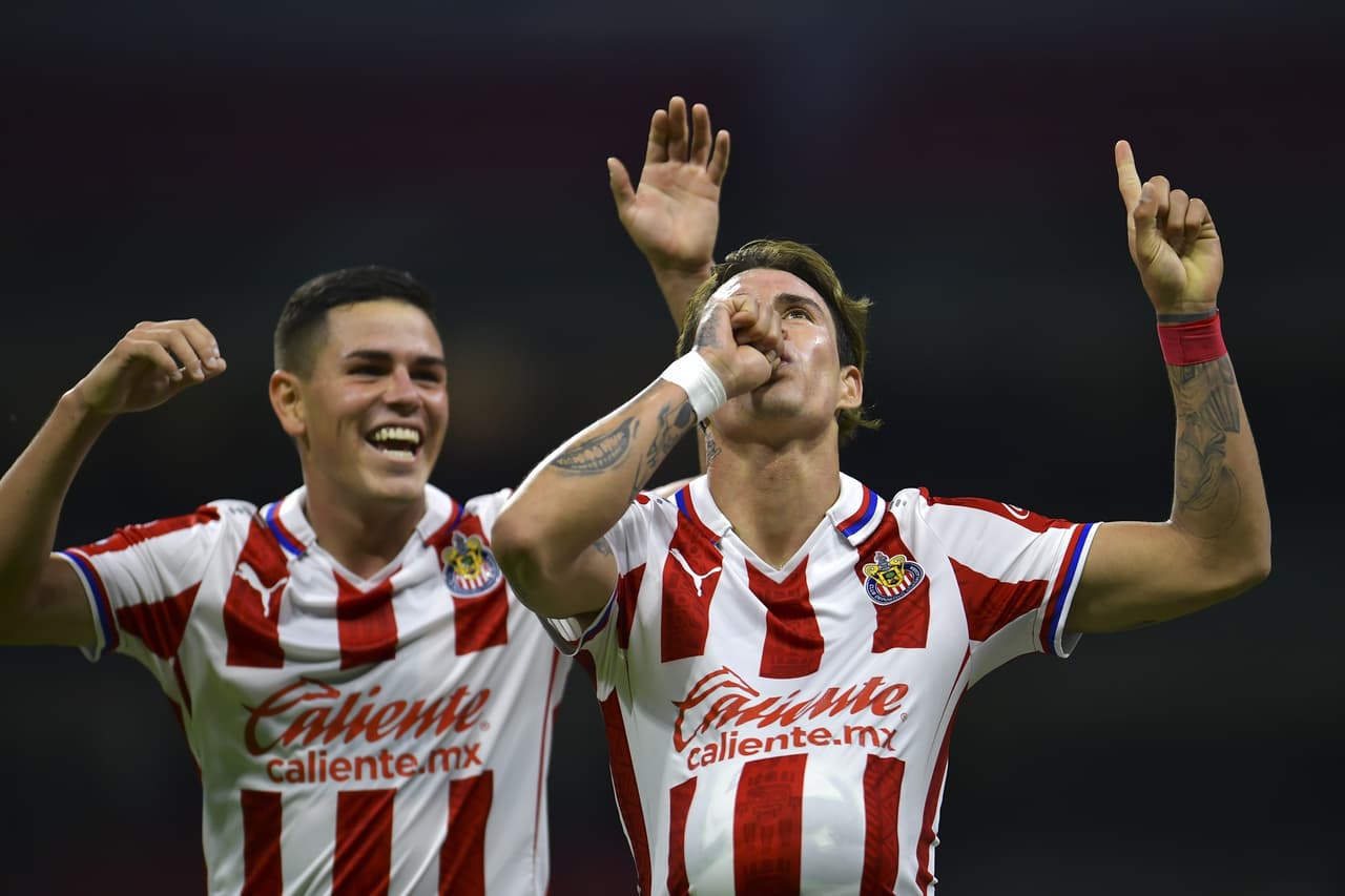 ‘Chicote’ Calderón (31’, 72’) marcó los tantos para el equipo del ‘Midas’. Henry Martin (75’) descontó, pero el cuadro de Miguel Herrera no encontró la fórmula para reponerse en el marcador.