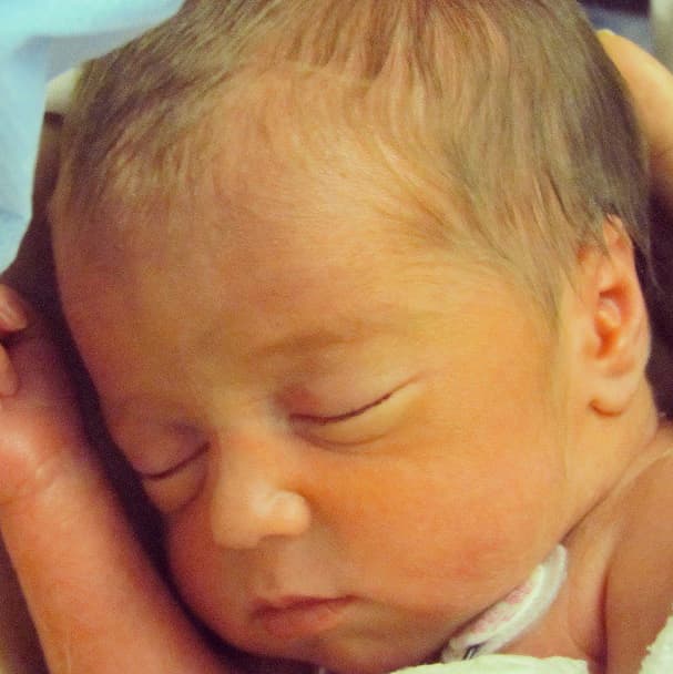 Mira más fotos de la encantadora familia de la actriz, con "Mini Jacky" de bebé.