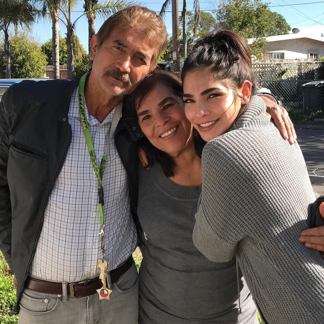 "Nos sorprendieron al decírnoslo el año pasado, nosotros como hijos estamos emocionados y como si fuera la boda de cada uno", dijo la presentadora en una reseña publicada por
<b><a href="https://us.hola.com/es/celebrities/galeria/2019090327669/alejandra-espinoza-papas-amor/2/" target="_blank">¡Hola!. </a></b>
<br>