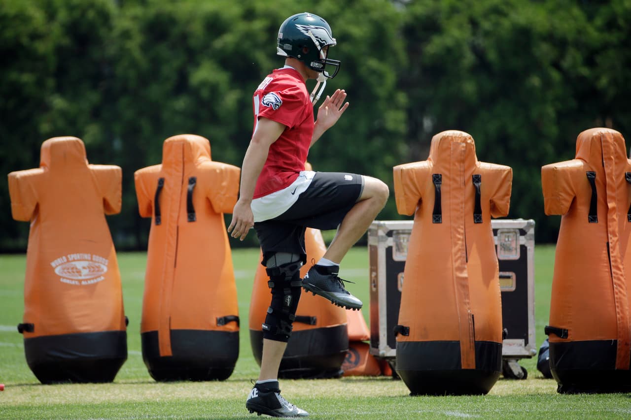 Sam Bradford está limitado en el inicio de las actividades organizadas por los Eagles