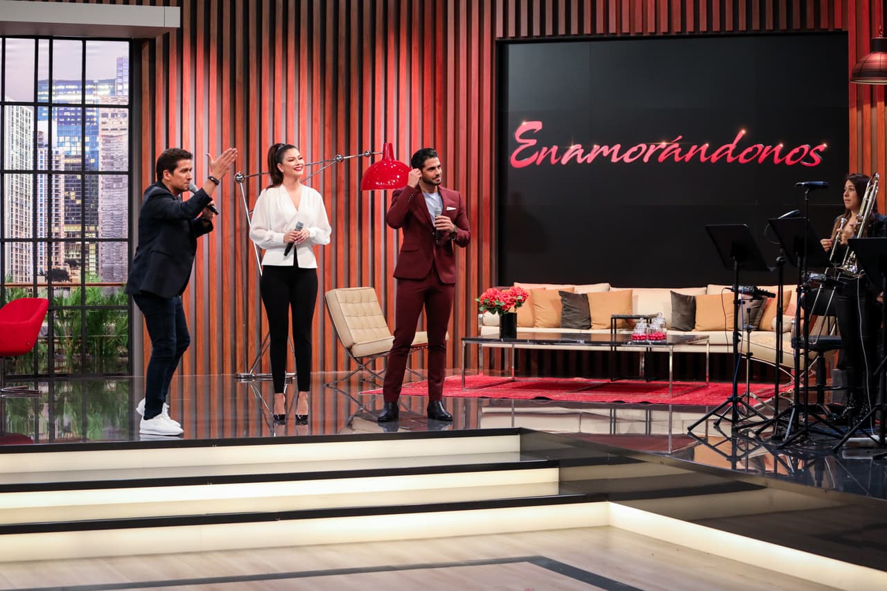 Los conductores del reality y Roberto hicieron algunas bromas.