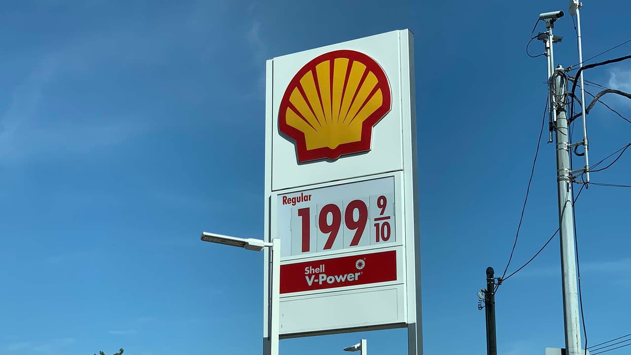 El galón de gasolina cuesta un promedio de $ 1.01 dólares menos por galón comparado con el mismo periodo del año pasado.