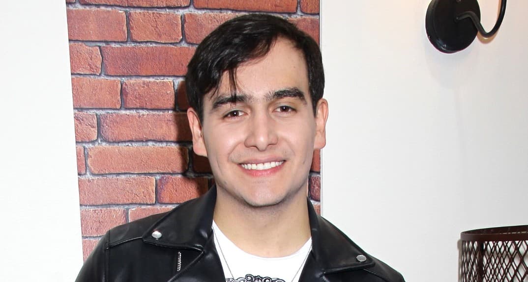 Amiga de Julián Figueroa niega que él le mandó mensaje antes de morir y lanza advertencia