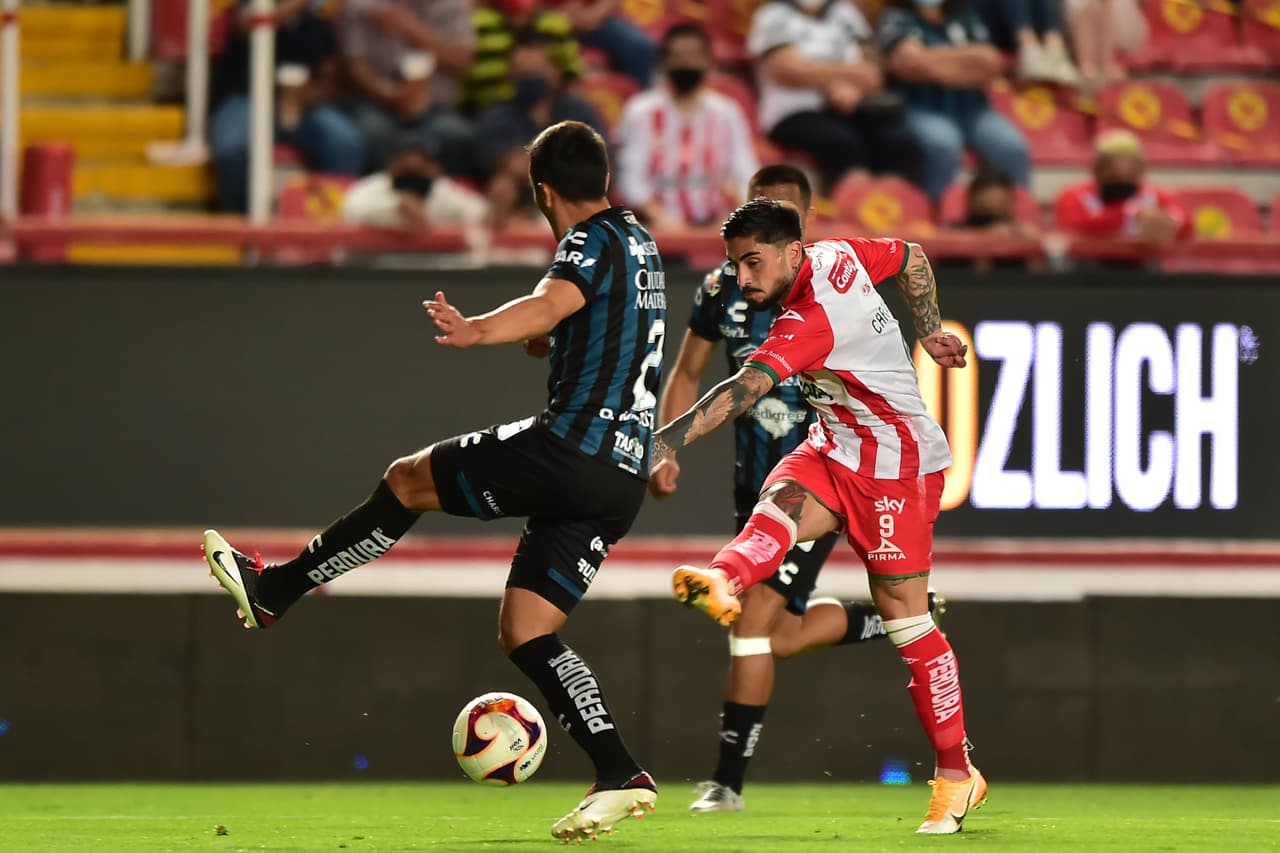 Necaxa y Querétaro no logran romper el 0-0 y se conforman con la división de puntos.