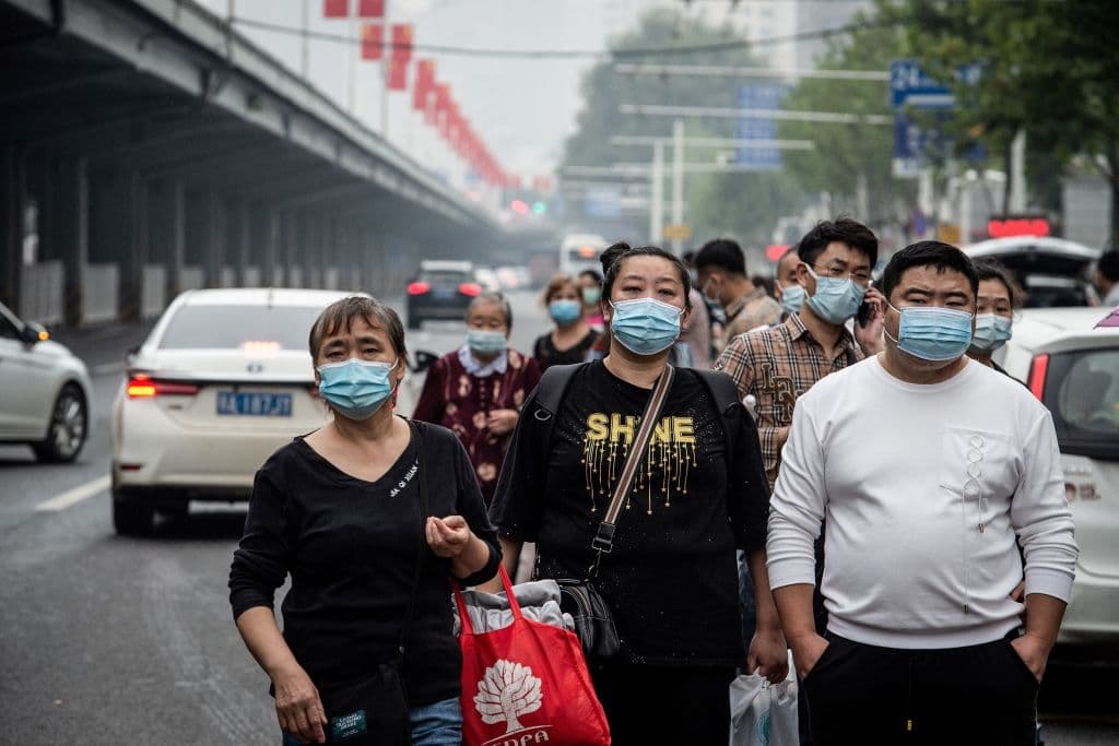 Algunos creen que pudo haber predicho sobre el COVID-19, ya que en la centuria 2:53 dice: “la gran plaga de la ciudad marítima no cesará hasta que se vengue la muerte. De la sangre justa, condenada por un precio sin delito”.