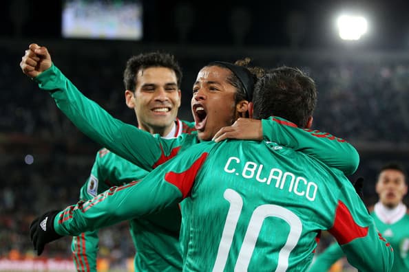 Son varias las leyendas mexicanas que han pasado por la MLS, y a continuación te presentamos el once ideal de jugadores Aztecas que por rendimiento e impacto en la liga merecen estar en esta alineación.