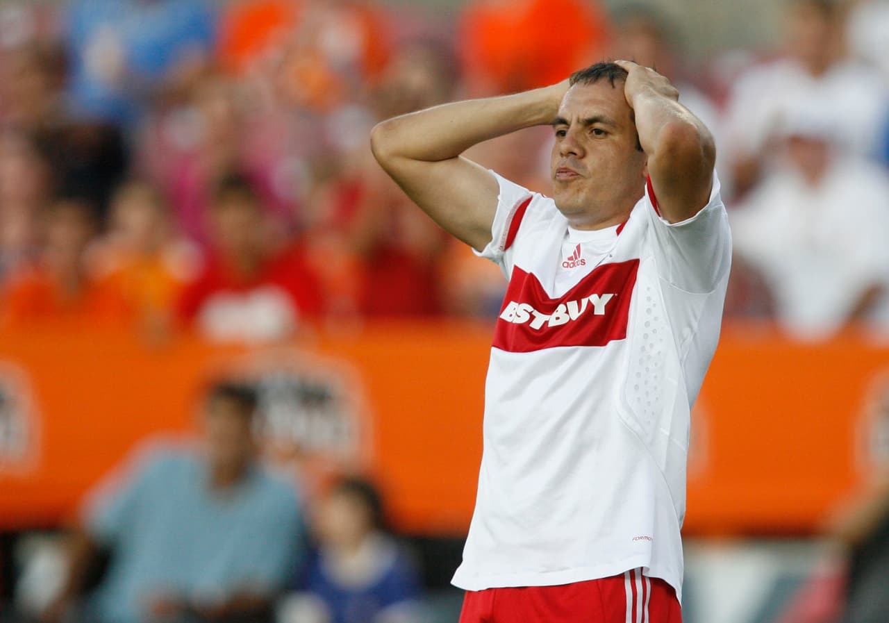 Su sorpresivo paso al conjunto de la MLS lo convirtió en uno de los mejores jugadores de la liga. Fue elegido el JMV del partido All-Star de la MLS en 2008.