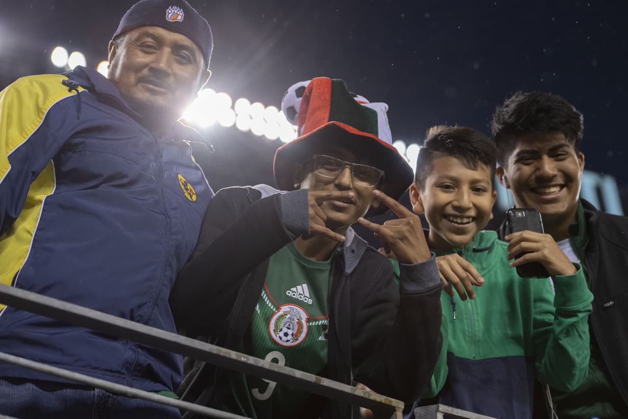 Así se encuentra el ambiente en el MetLife Stadium para el ¡Choque de Gigantes!