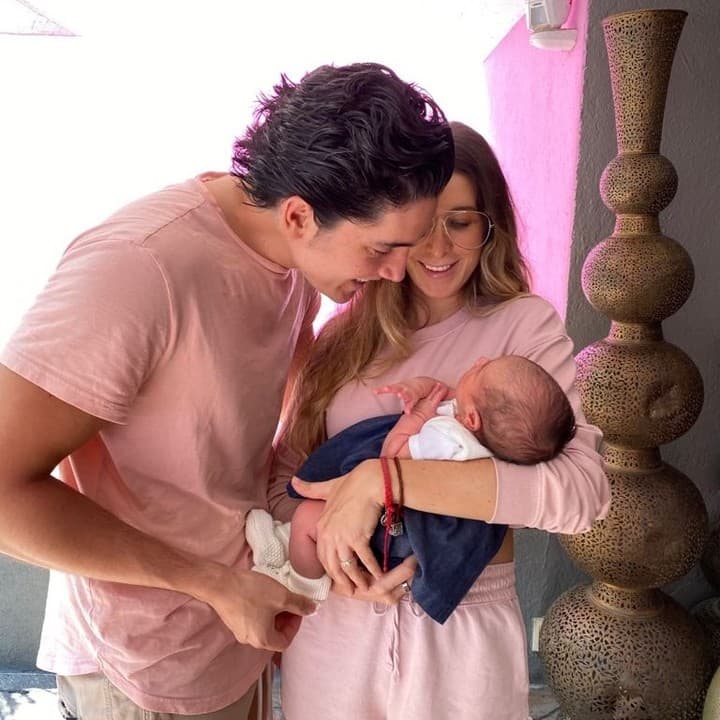 Alex Fernández y su esposa han disfrutado mucho de su faceta como tíos, y la decisión ya habría sido tomada para poner en marcha el plan para ser papás.