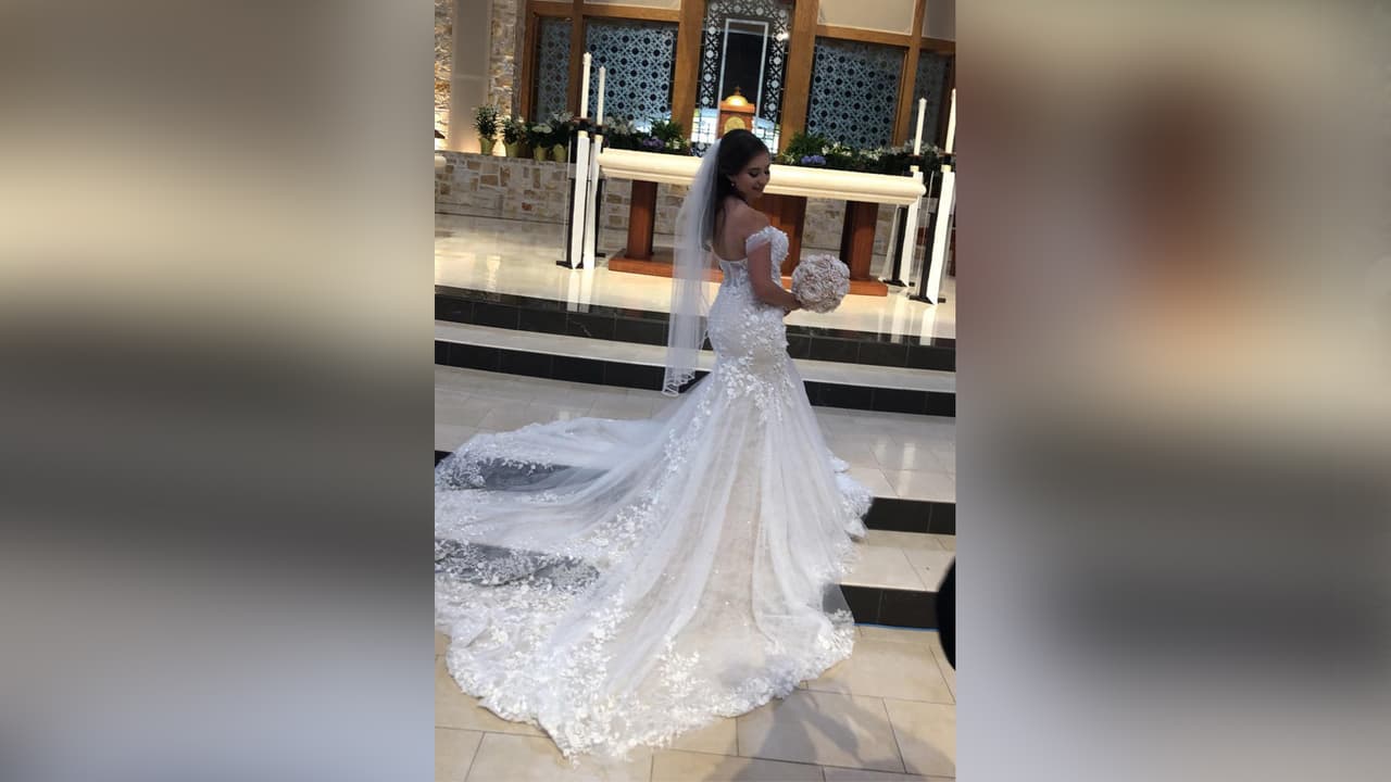 “Si podemos enfrentar esta pandemia juntos, saldremos adelante siempre, esto nos enseña como pasar los obstáculos que vienen en el matrimonio, con esto estamos listos para lo que se venga“, agregó Navarro.