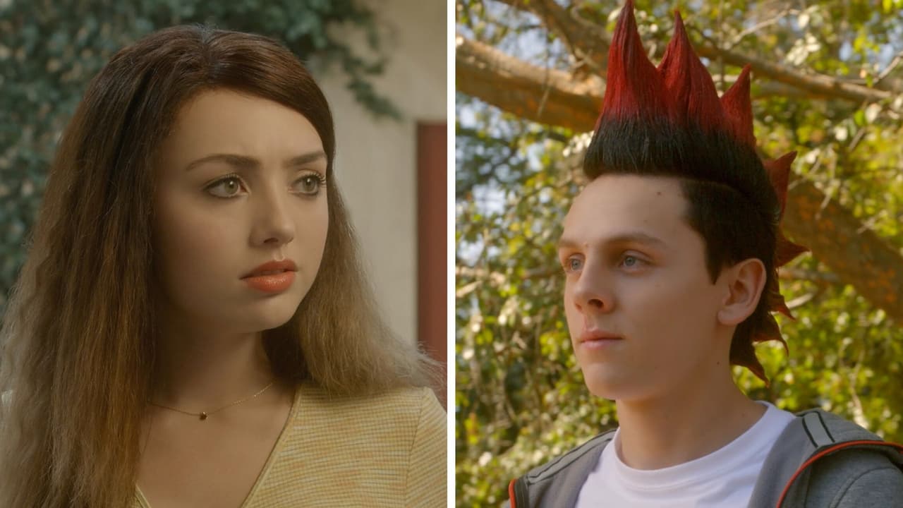 Tory Nichols y Eli 'Hawk' Moskowitz de 'Cobra Kai'