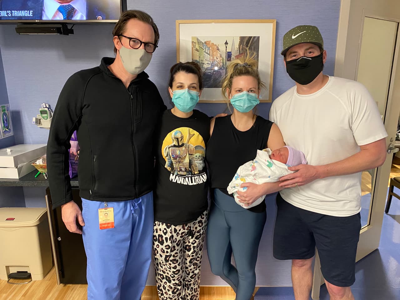 "No puedo creer que una completa desconocida hiciera algo tan desinteresado y generoso; ella es verdaderamente una heroína de la salud de muchas maneras", dijo la nueva madre, Erica Gray de Dallas.
<br>