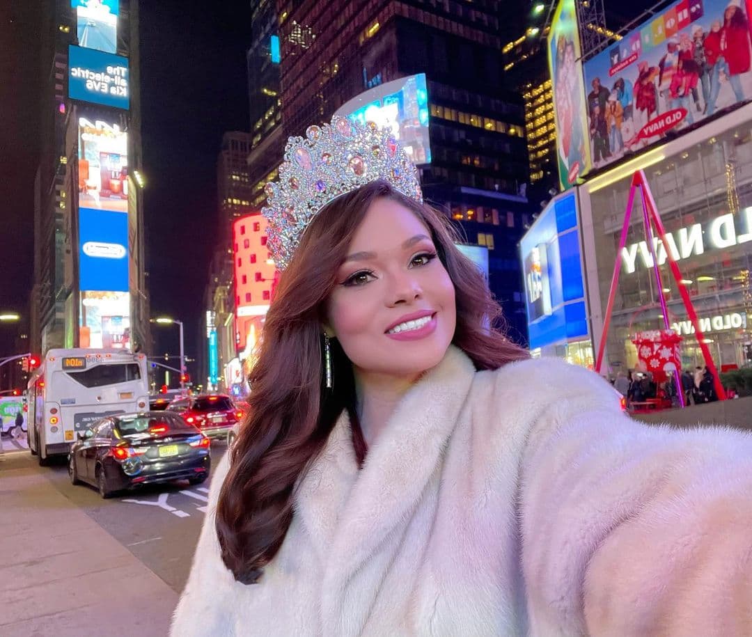A los pocos días de la final de Nuestra Belleza Latina, Sirey Morán tomó un vuelo a Nueva York, ciudad donde residió los últimos años, para comenzar su mudanza a Miami, donde ejercerá su reinado.