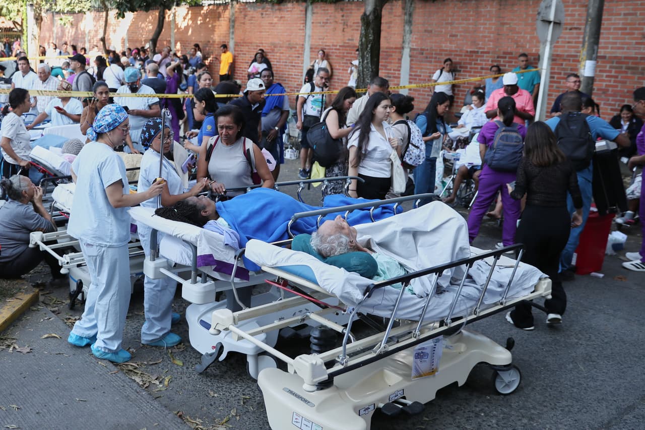 "El temblor fue superfuerte", dijo Valeria Polo, una creadora de contenido de 29 años en el centro de la capital.