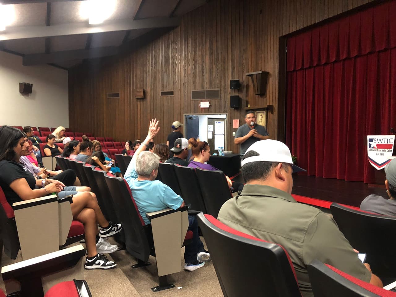 Dan 30 días a la armería donde el atacante de Uvalde compró las armas de asalto para que deje de venderlas