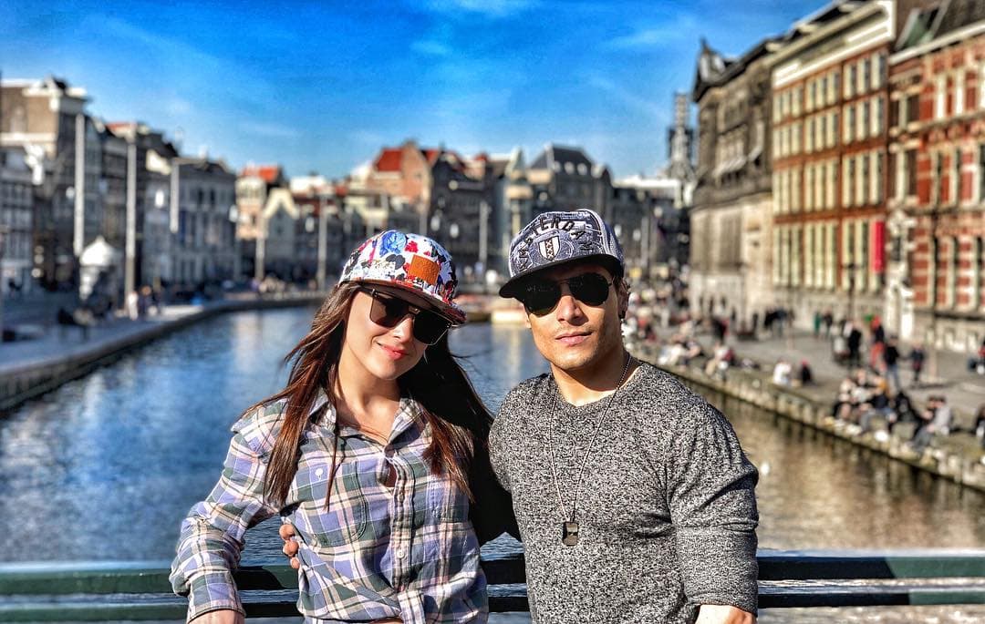 Sobre el mismo instante en el que se conocieron, el histrión agregó a 'Las Estrellas': "No nos caímos nada bien, se me hizo medio sangrona, ella creyó que era muy sangrón, pero, al contrario, nada que ver”.