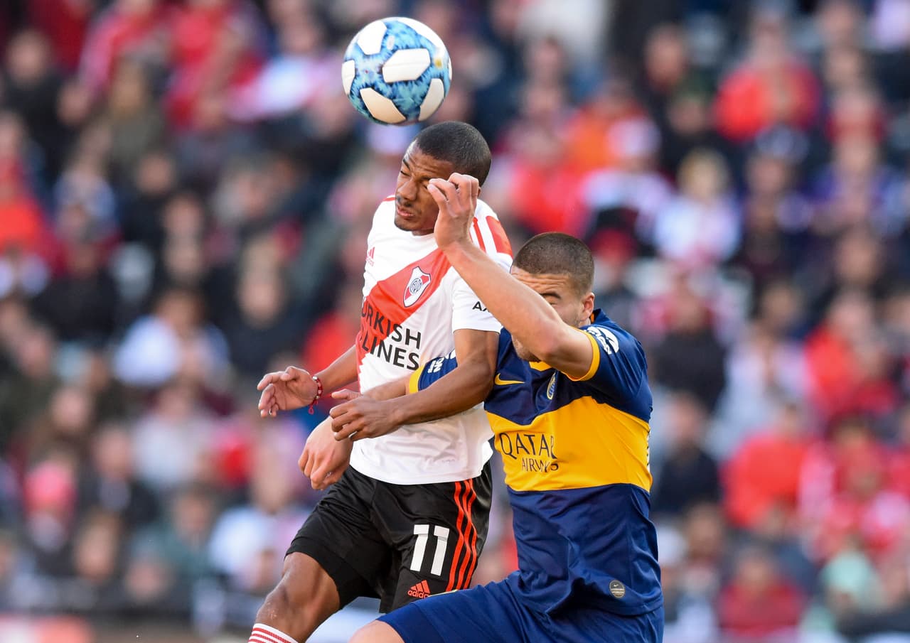Partido intenso pero con escasas oportunidades de gol genera que Boca mantenga el invicto en la Superliga de Argentina y River hila dos juegos sin triunfo. Chocarán en Semifinal de la Copa Libertadores.