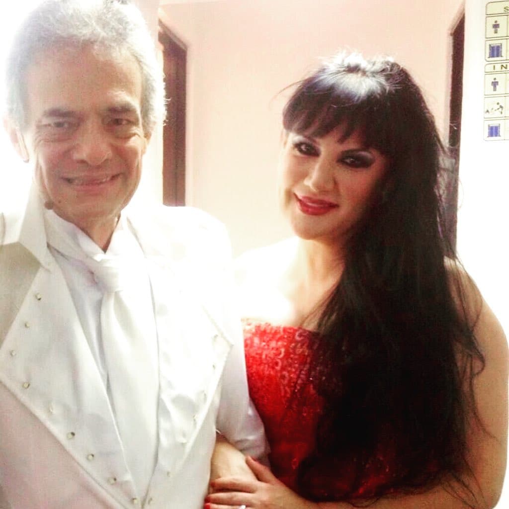 Alejandra Ávalos es una de las actrices que guardará en su corazón los momentos que vivió al lado de José José, en 1995 debutó en la pantalla grande junto a 'El Príncipe de la Canción', en la película 'Perdóname todo'.