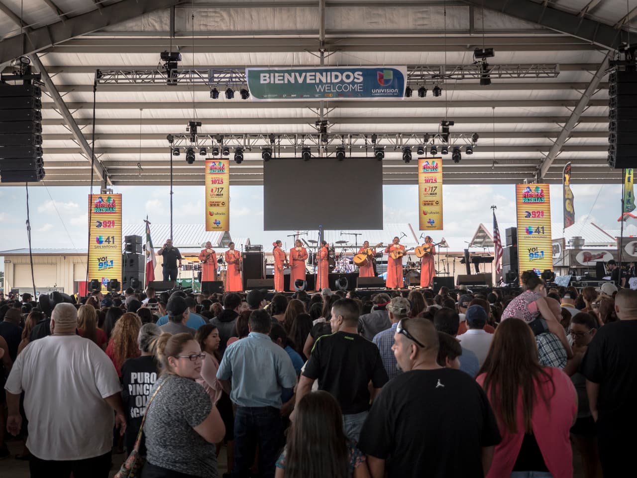 Univision San Antonio celebró en compañía de sus televidentes la edición 2015 del festejo de Fiestas Patrias.
