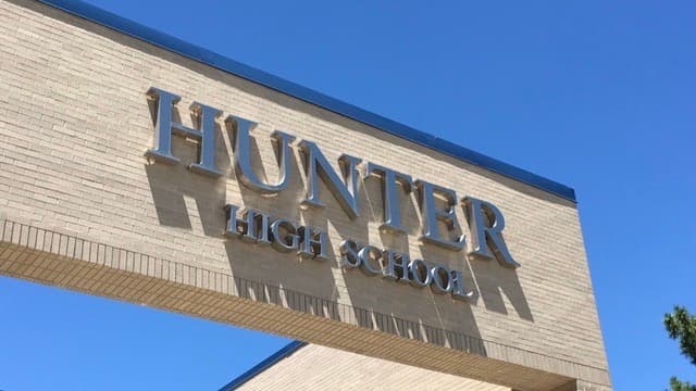 Dos adolescentes muertos, uno malherido en tiroteo cerca de escuela en West Valley City