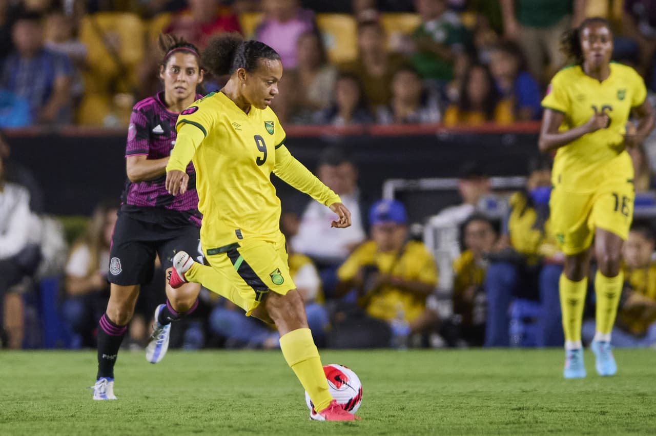 México fue derrotado por Jamaica en el debut dentro del Premundial Femenil y se complica el pase a la Copa del Mundo.