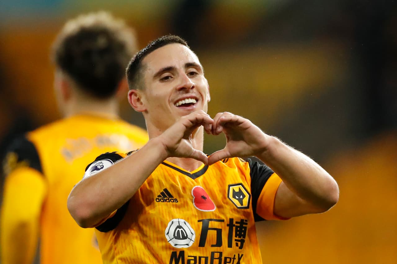 El conjunto de Raúl Jiménez venció al Crystal Palace y llegaron a 13 unidades en la competición inglesa. | Rayan Aït-Nouri (18’) abrió el marcador y Daniel Podence (27’) selló temprano el triunfo. El siguiente compromiso de los Wolves en la PL será ante el Leicester City.