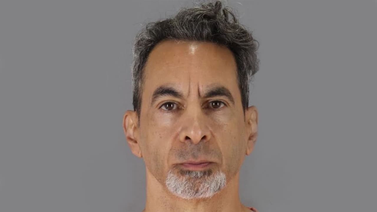 Fiscales del condado San Mateo acusan a maestro de tener sexo con una alumna de 16 años