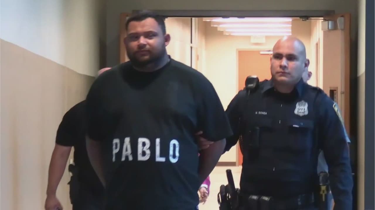 Hombre que cuidaba de su padrastro es arrestado por robarle y por usar sus tarjetas de crédito