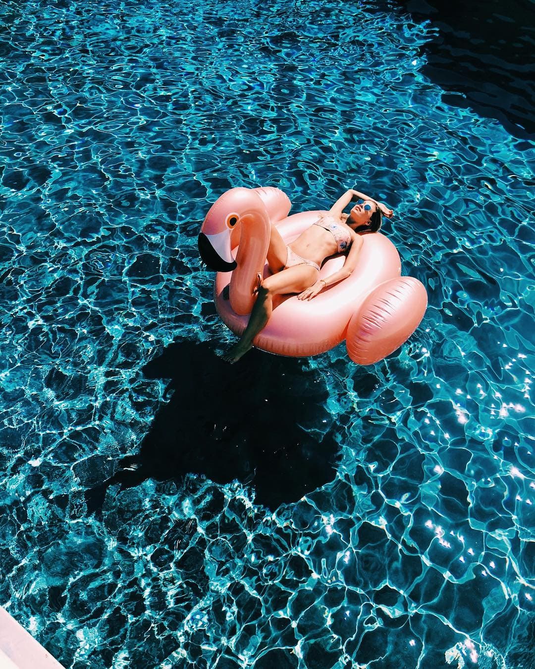 Michelle Salas siempre está de humor para disfrutar de un chapuzón. Al menos así lo dejó saber con esta fotografía, en la que escribió: "Summer mood always".