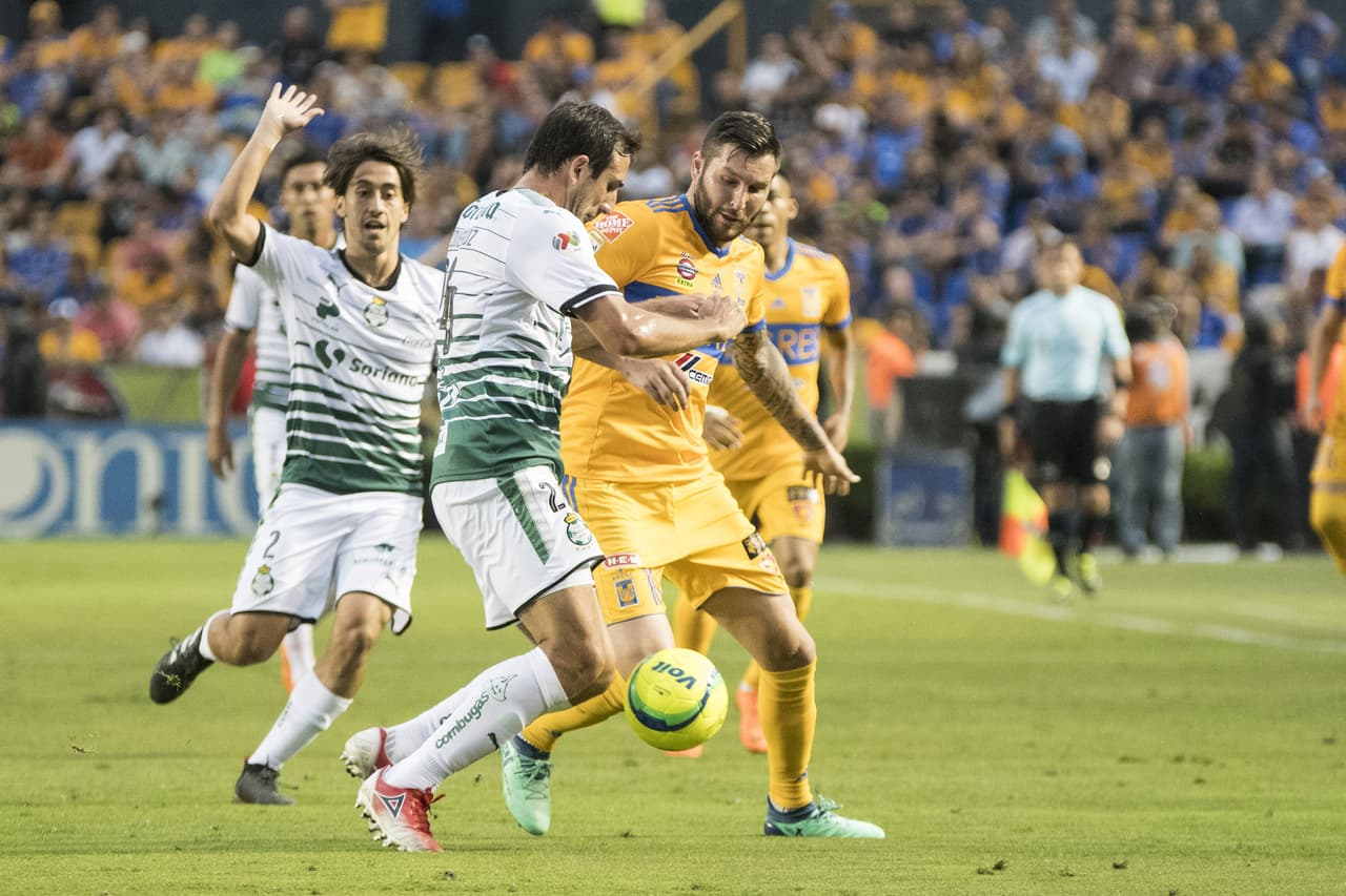 Al descanso, los locales se fueron con la tranquilidad de la ventaja frente a su gente.