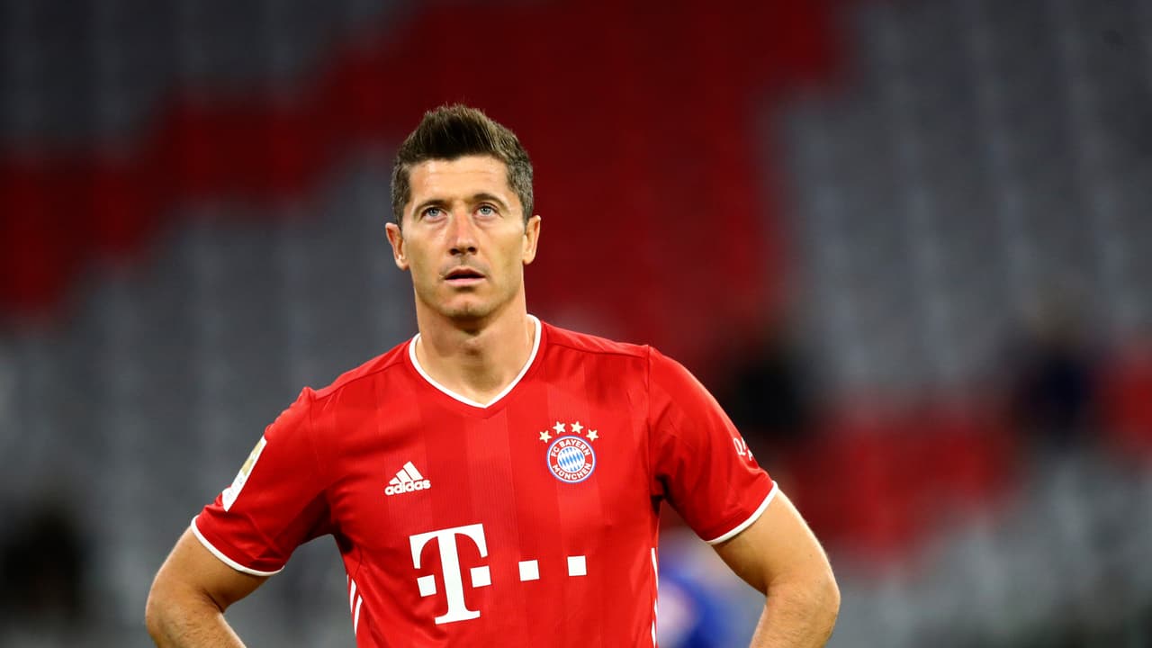 Detienen en Polonia al exagente de Lewandowski por extorsionarlo