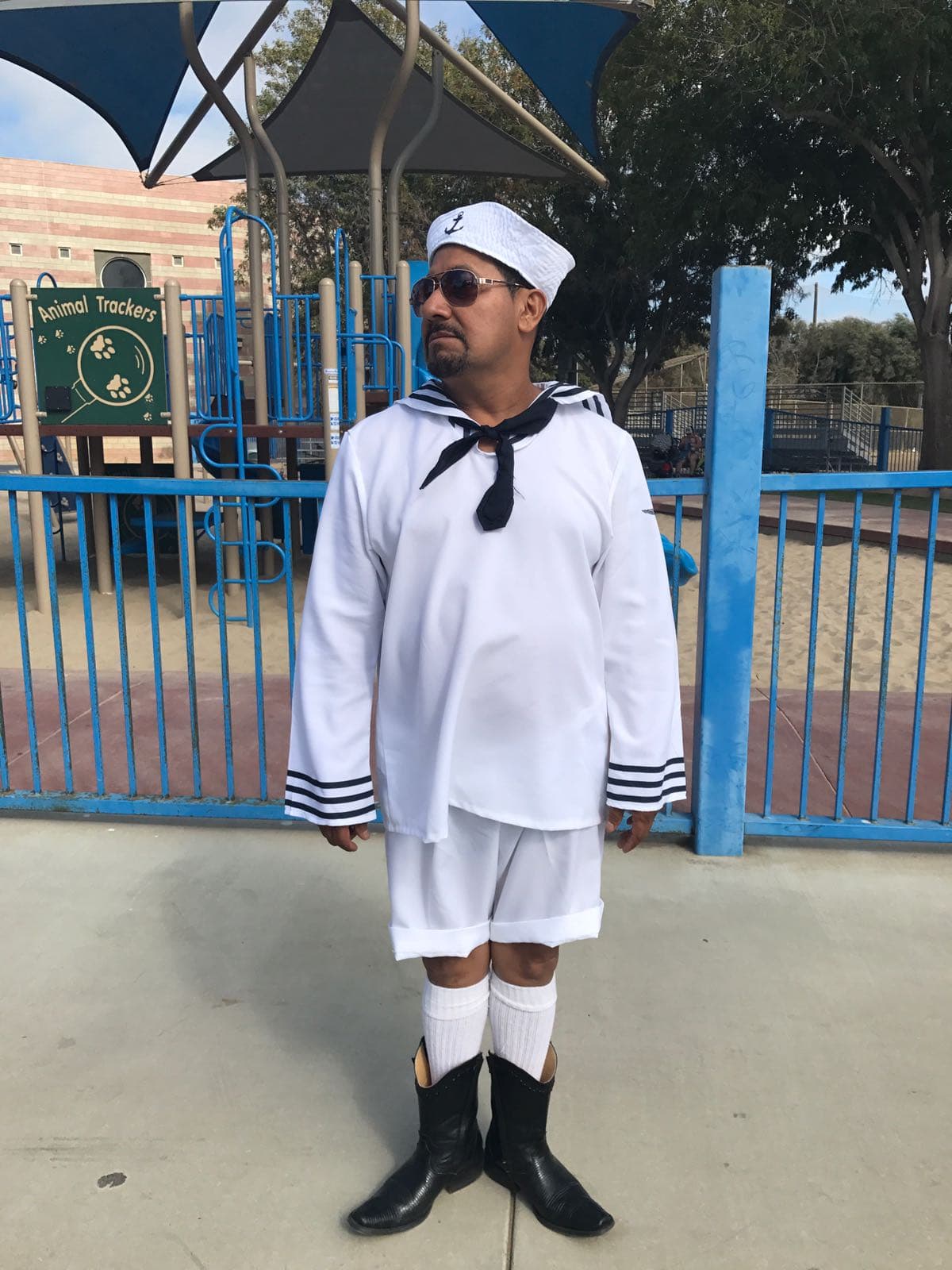 <a href="https://www.facebook.com/RaulElPelon/?fref=ts">Raúl 'El Pelón'</a>,
<a href="https://www.facebook.com/carlamedranoo/?fref=ts"> Carla Medrano </a>y
<a href="https://www.facebook.com/andresmaldonadoelfeo/?fref=ts">Andrés Maldonado</a> regresarán a las clases de la escuela por una buena razón en esta temporada.