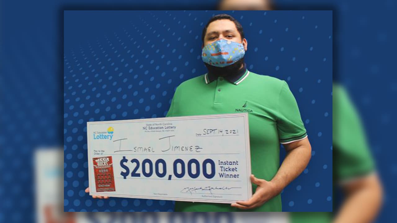 “Siento que se lo merecen”: hispano gana $ 200,000 en la lotería y dice que se lo dará a sus padres