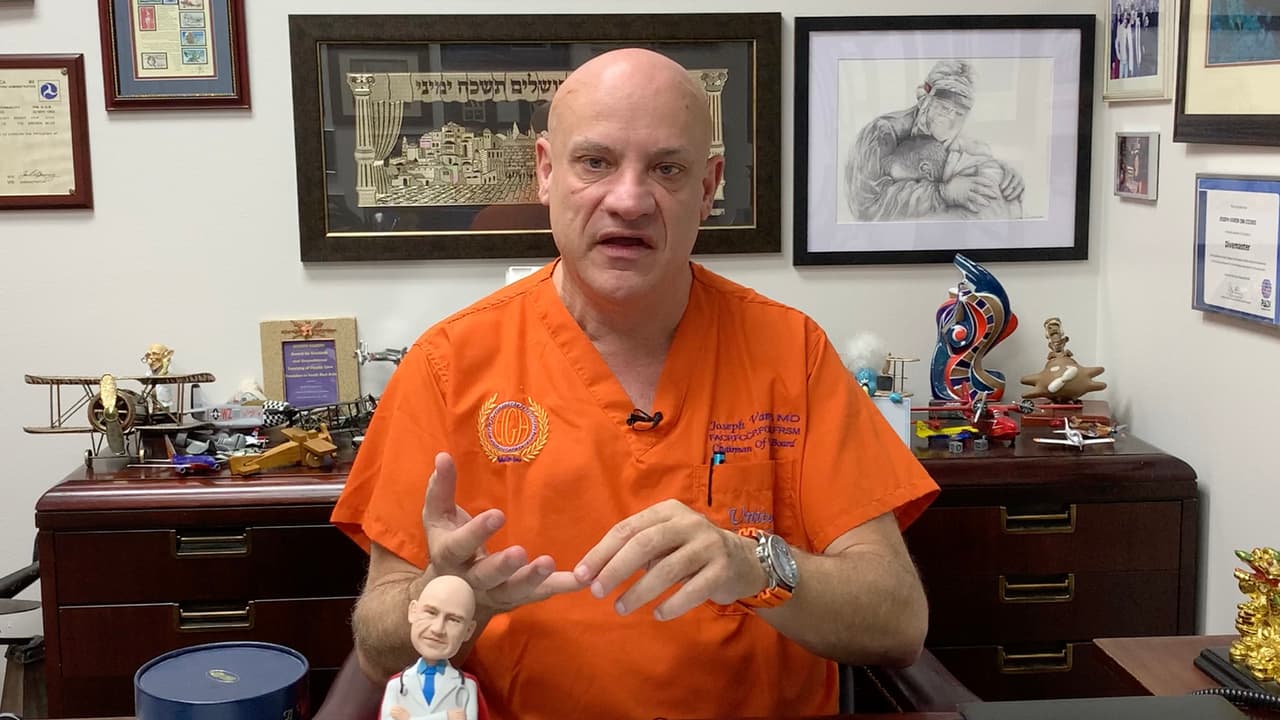 El doctor Varón explicó que el problema es que hay gente que nunca ha visto a un médico o solo fue una vez y de buenas a primeras le recomiendan algo y empiezan a tomar estas medicinas que pueden conseguir sin receta en otros países, lo que puede afectar a la salud.