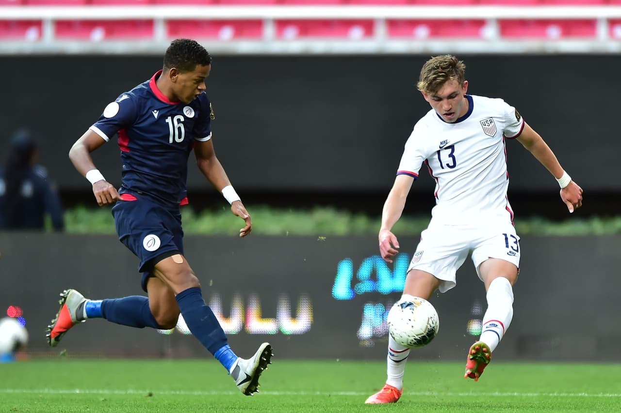 Con doblete de Hassani Dotson, gol de Mihailóvic y gol de Jackson Yueill, Estados unidos golea 0-4 a República Dominicana e hilan dos victorias consecutivas.