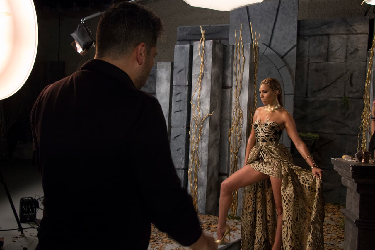 Las bellas nos sumergieron en el maravilloso mundo de ‘The Huntsman’ caracterizándose como el Team Oro y el Team Hielo ¿con cuál de los dos te quedas?