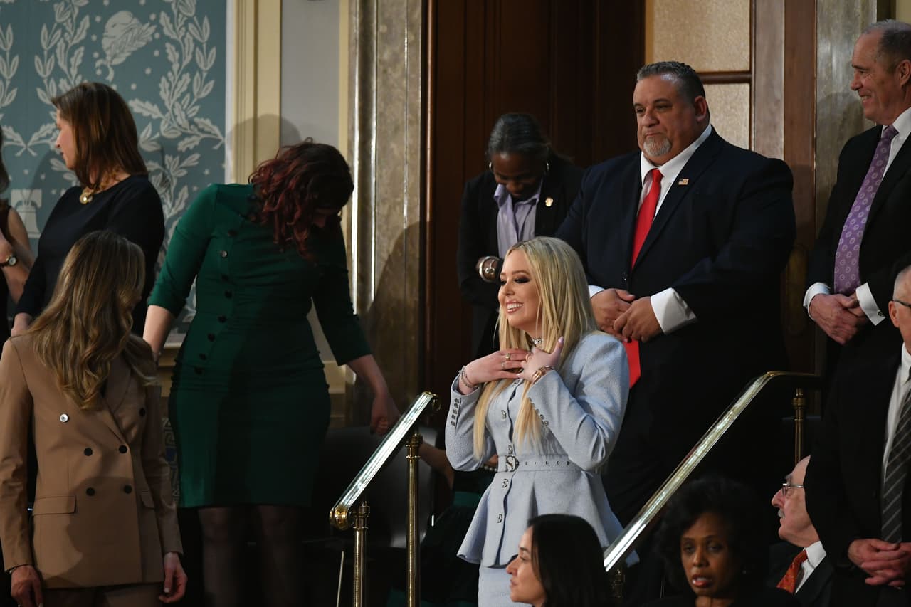 Tiffany Trump, hija del presidente, llega para el discurso del Estado de la Unión.
