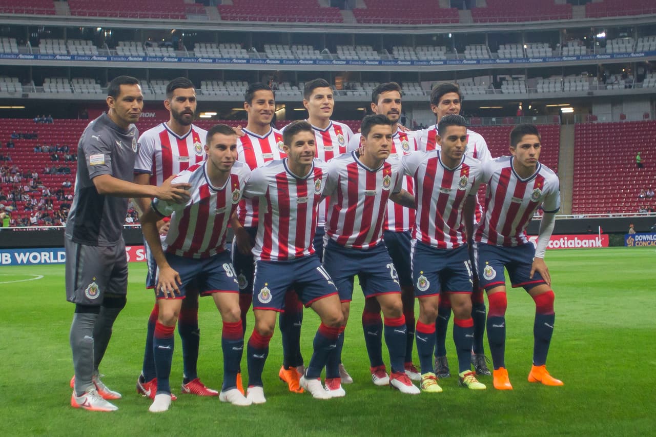 Con Cota, Brizuela, Basulto, Alanís, Mayorga, Pérez, Cervantes, Sandoval, C. Cisneros; Macías y R. Cisneros, el Rebaño saltó al campo.