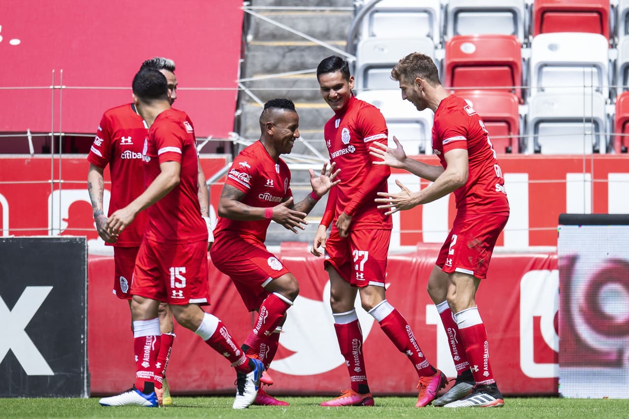 Los Diablos se imponen en casa con dos tantos por parte de Haret Ortega y Gastón Sauro; estrenan nuevo DT.