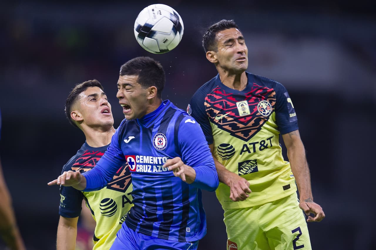 América y Cruz Azul no supieron hacerse daño, pero el empate le dio lo suficiente a las Águilas para instalarse entre los cuatro mejores e ir a Cuartos de Final directo, mientras que Cruz Azul jugará Repechaje y espera rival.