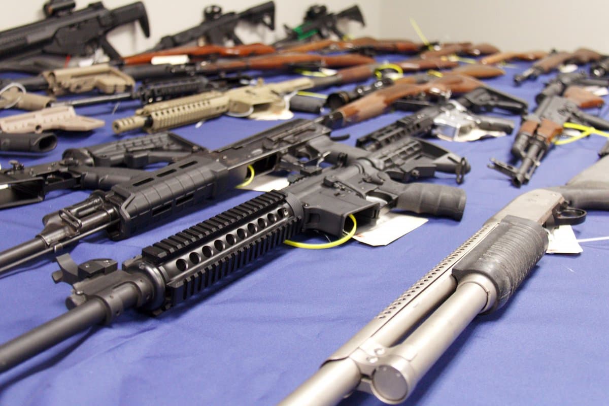 Arrestan a 45 pandilleros relacionados con más de 200 balaceras en el sur de California