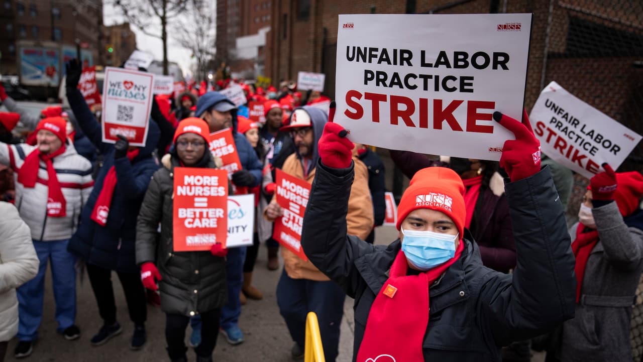 Más de 16 mil enfermeras amenazan con huelga en hospitales clave de Nueva York