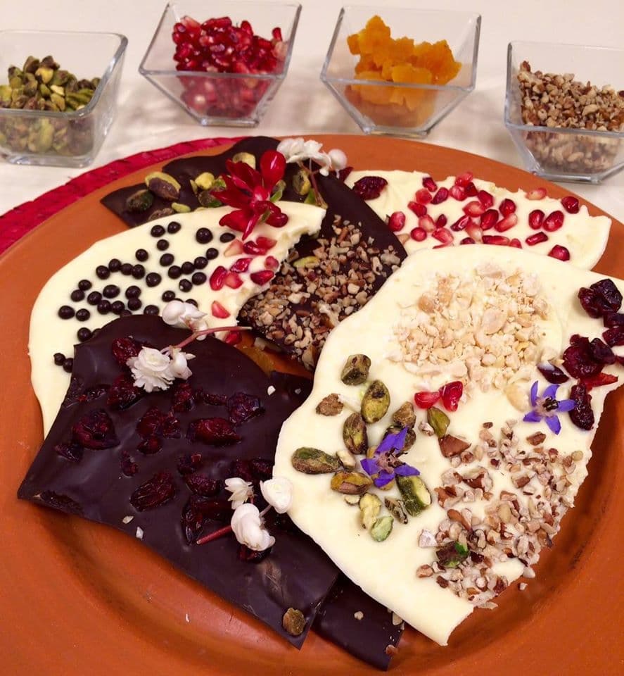 Aprende a preparar una deliciosa botana a base de chocolate.