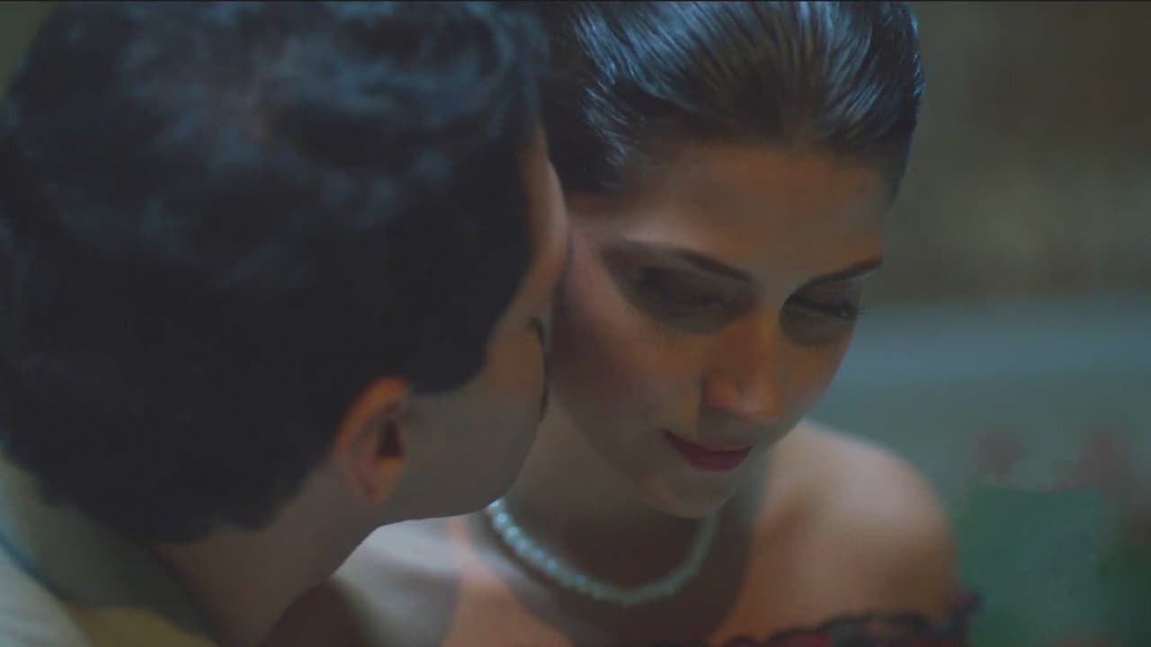 Doña Esperanza, la madre de ‘
<b><a href="http://www.univision.com/series/el-chapo/marco-de-la-o-es-joaquin-el-chapo-guzman-en-el-chapo" target="_blank">El Chapo</a></b>’ únicamente da el reconocimiento de esposa y nuera a Alejandra. Ellas tienen una relación muy cercana.