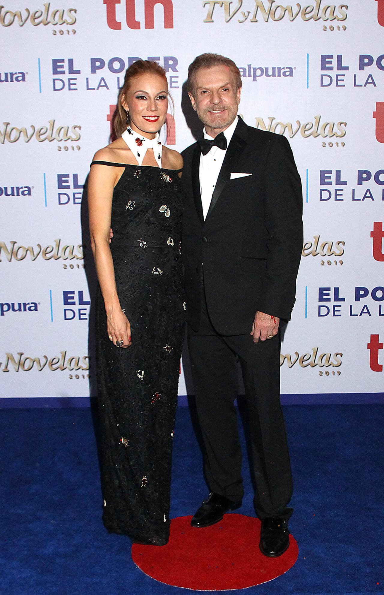 “A través de la oración y la concentración
<b>absorbo la energía del cielo y de Dios, y la transmito</b> a través de mis manos”, explicó Tommasi.