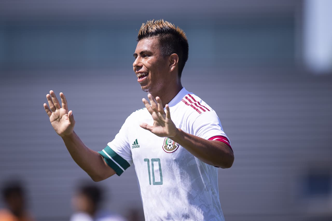 México venció a Colombia con goles de Santiago Muñoz y Efraín Álvarez para quedarse con el tercer lugar del torneo Maurice Revello.