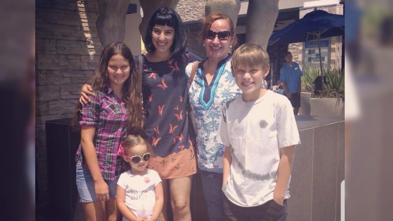 “Las razones de 3 de mis 4 razones: Ana Belén, Valentina, Martin & Samantha": Maritza Nuñez