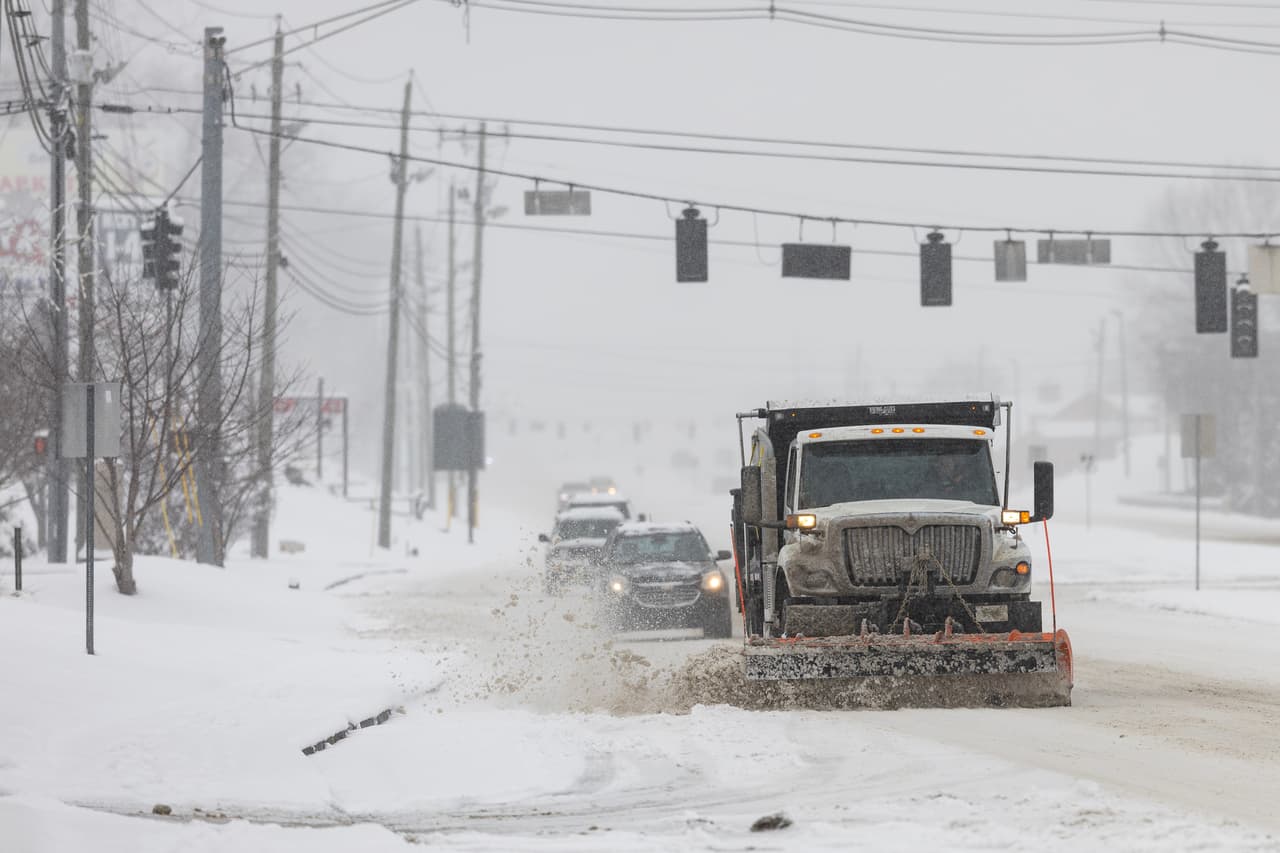 Nueva tormenta invernal amenaza con nieve y marejadas este fin de semana; ¿qué estados podrían ser afectados?