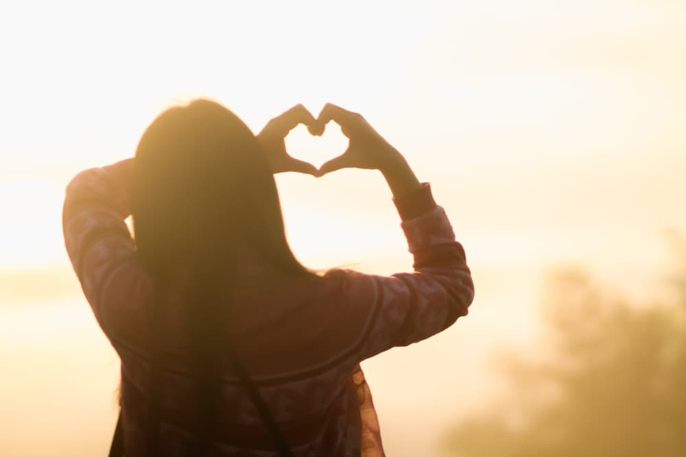 <b>ARIES EN EL MES DE AGOSTO 2021</b>
<br>Tendrás un mes más estable en muchísimas circunstancias. Agosto trae planetas retrógrados, desde el 28 con una etapa muy profunda en tu vida con Júpiter en Acuario. Hasta el 21 o 22 de agosto, estás en una etapa intensa de mucha iniciativa, ideas, así que todas esas cuestiones que surgen en tu mente, con proyectos, ideas, compras o planes de viaje o salidas de fin de semana, están bien auspiciadas.
<br>